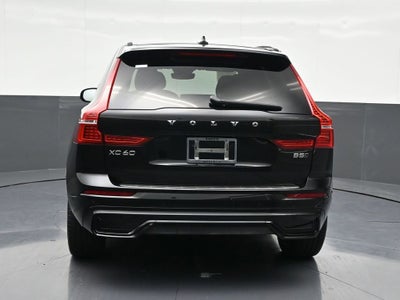 2022 Volvo XC60 R-Design