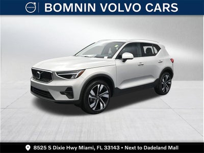 2023 Volvo XC40 Plus Bright Theme