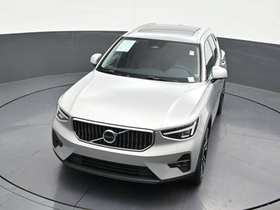 2023 Volvo XC40 Plus Bright Theme