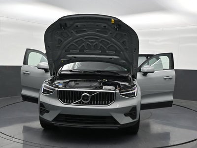2024 Volvo XC40 B5 Plus Bright Theme