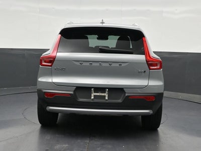 2024 Volvo XC40 B5 Plus Bright Theme