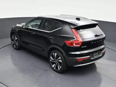 2023 Volvo XC40 Ultimate Bright Theme