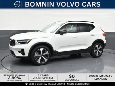 2024 Volvo XC40 Plus Dark Theme