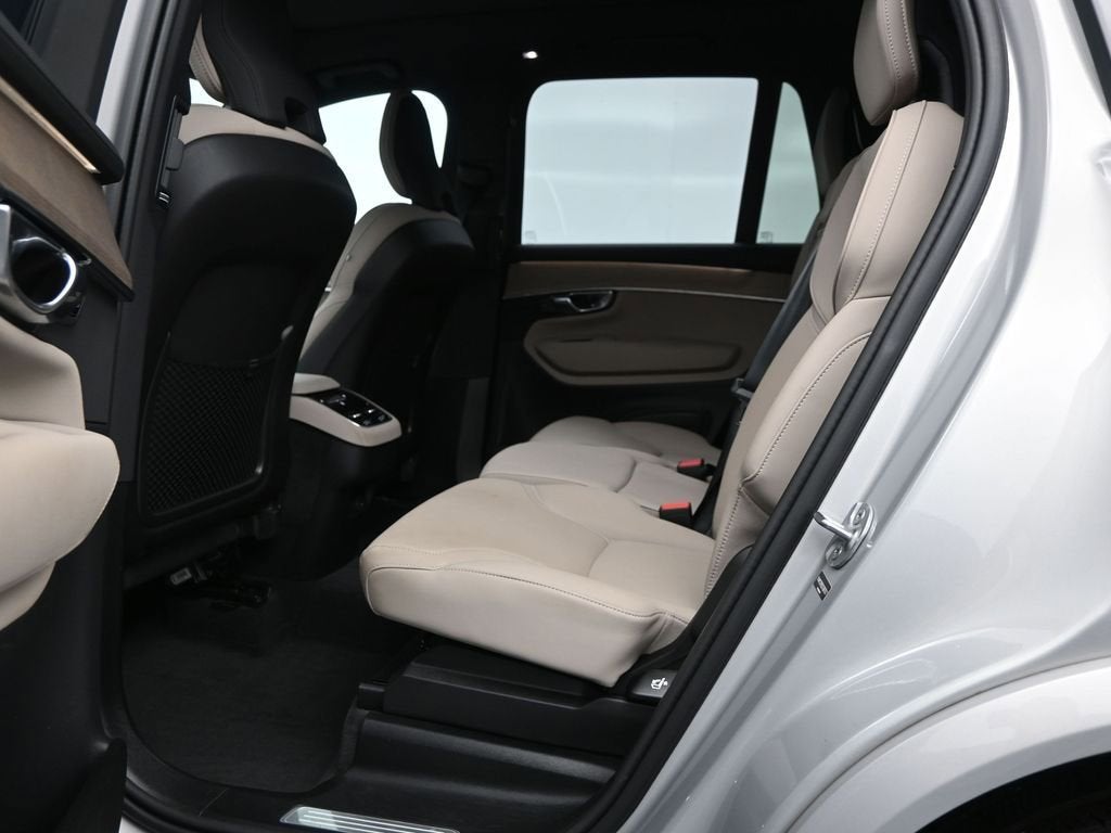 2025 Volvo XC90 Plus