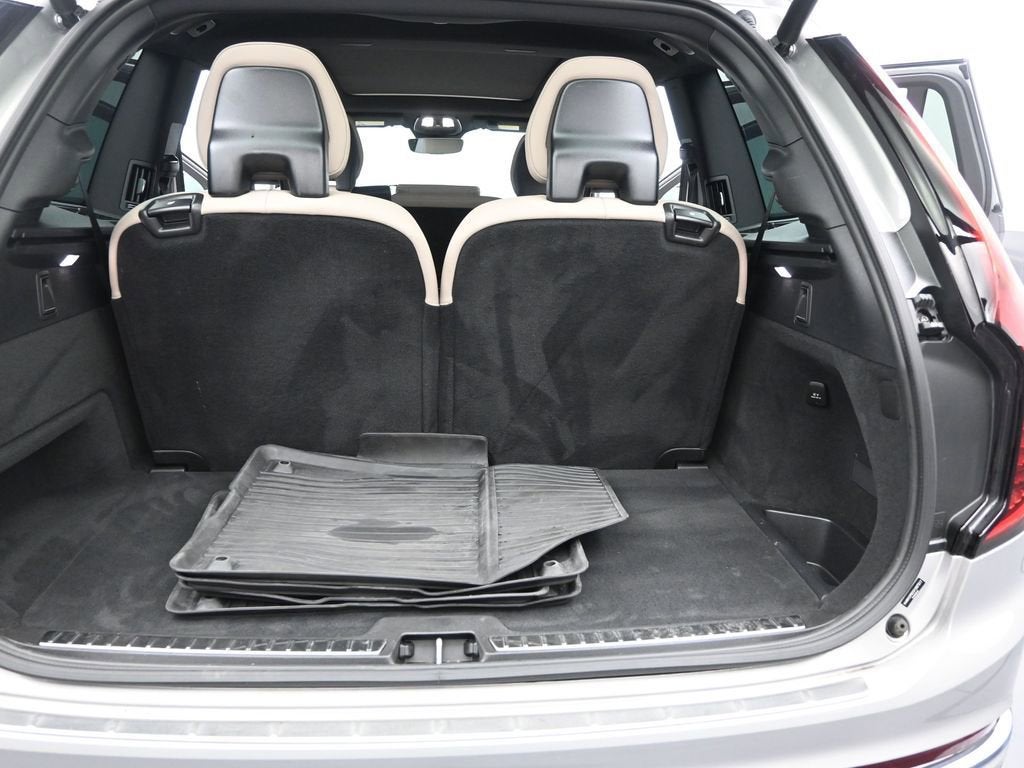 2025 Volvo XC90 Plus