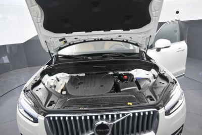 2025 Volvo XC90 B5 Ultra