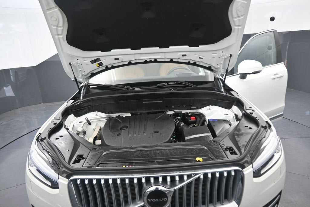 2025 Volvo XC90 B5 Ultra