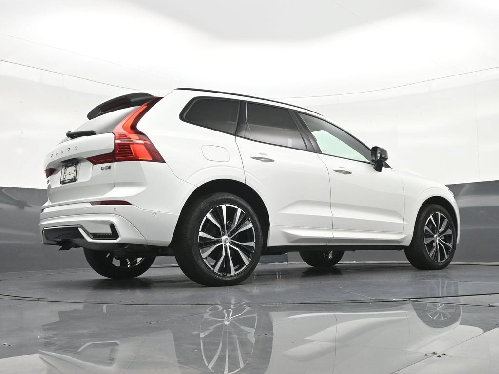 2025 Volvo XC60 Plus