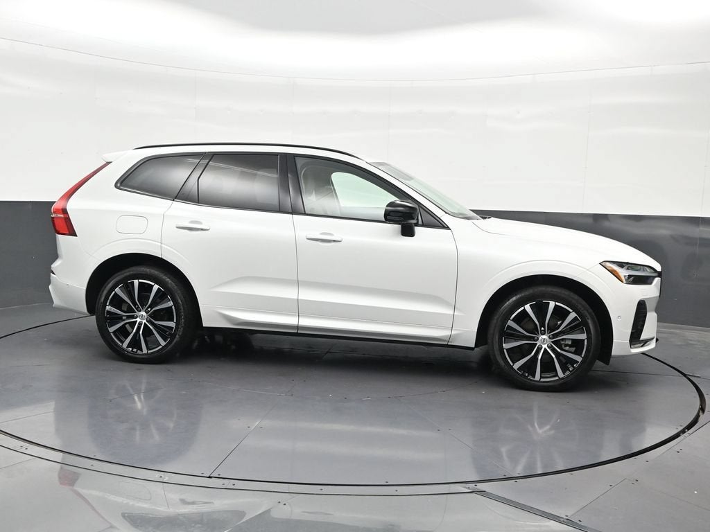 2025 Volvo XC60 Plus