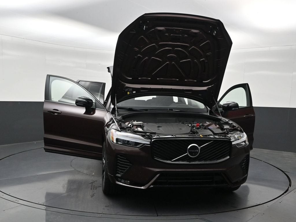 2026 Volvo XC60 Plus