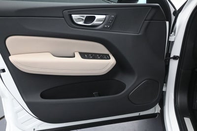 2026 Volvo XC60 B5 Core