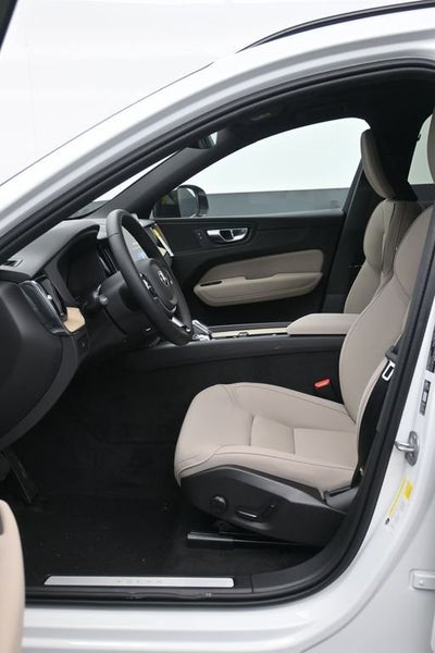 2026 Volvo XC60 B5 Core