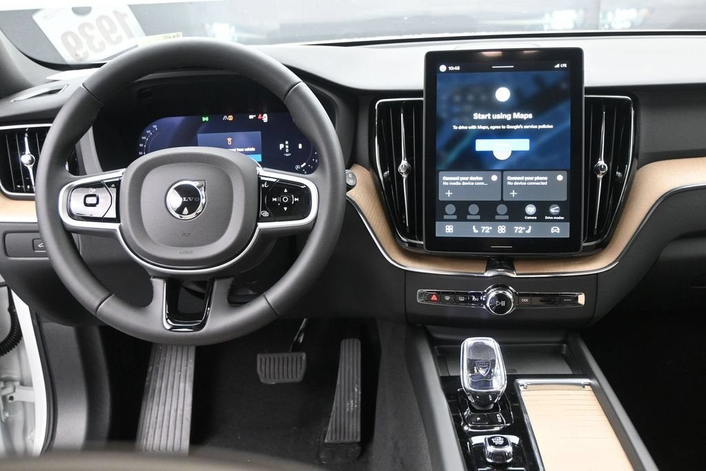 2026 Volvo XC60 B5 Core