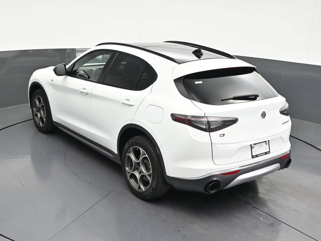 2024 Alfa Romeo Stelvio Ti