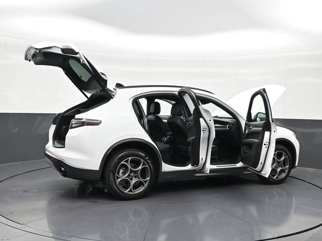 2024 Alfa Romeo Stelvio Ti