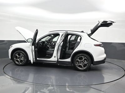 2024 Alfa Romeo Stelvio Ti