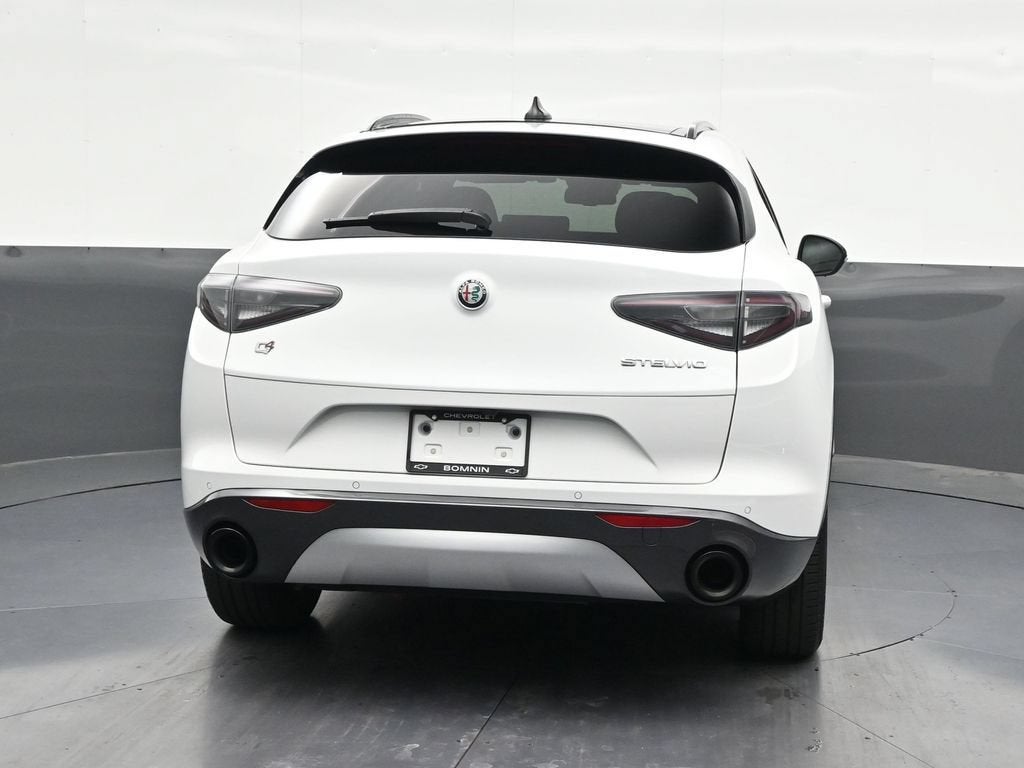 2024 Alfa Romeo Stelvio Ti