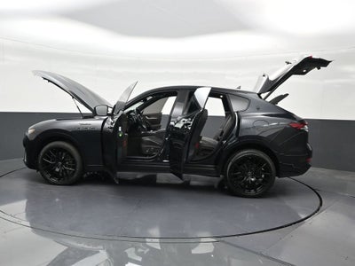 2022 Maserati Levante Modena