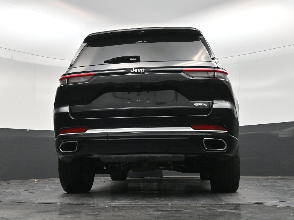 2023 Jeep Grand Cherokee Summit