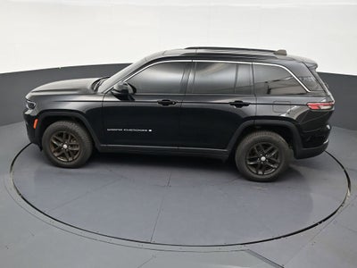 2024 Jeep Grand Cherokee Laredo X 4x4
