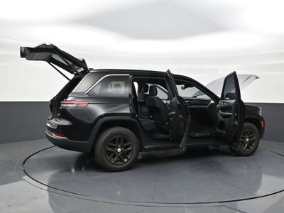 2024 Jeep Grand Cherokee Laredo X 4x4