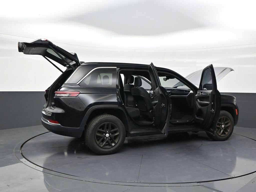 2024 Jeep Grand Cherokee Laredo X 4x4