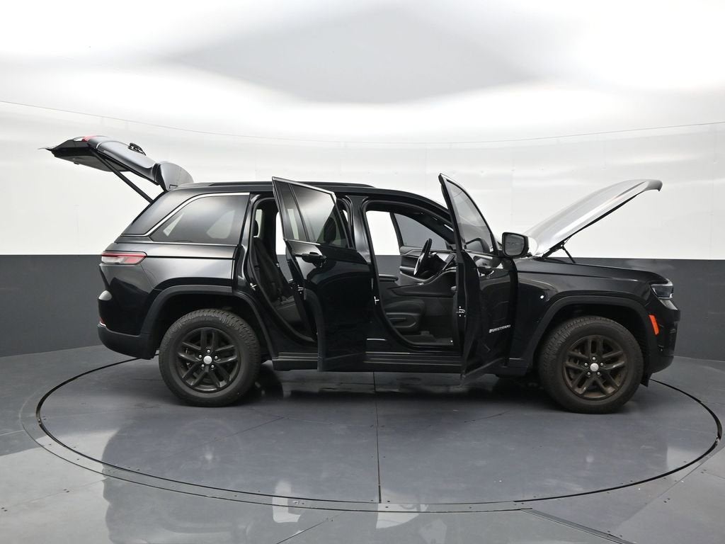 2024 Jeep Grand Cherokee Laredo X 4x4