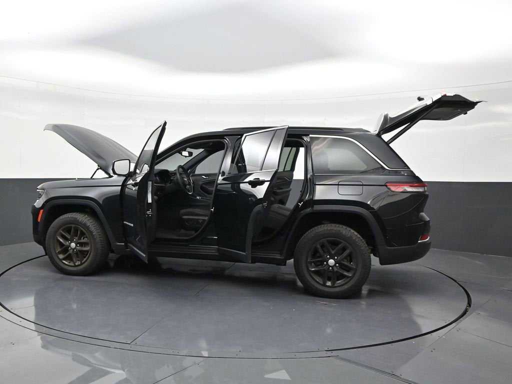 2024 Jeep Grand Cherokee Laredo X 4x4
