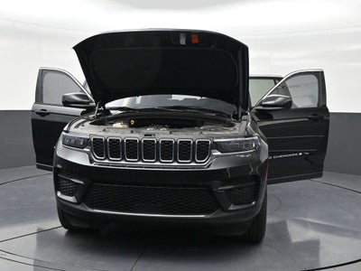 2024 Jeep Grand Cherokee Laredo X 4x4