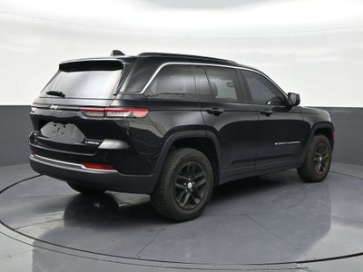 2024 Jeep Grand Cherokee Laredo X 4x4