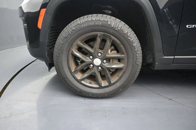 2024 Jeep Grand Cherokee Laredo X 4x4