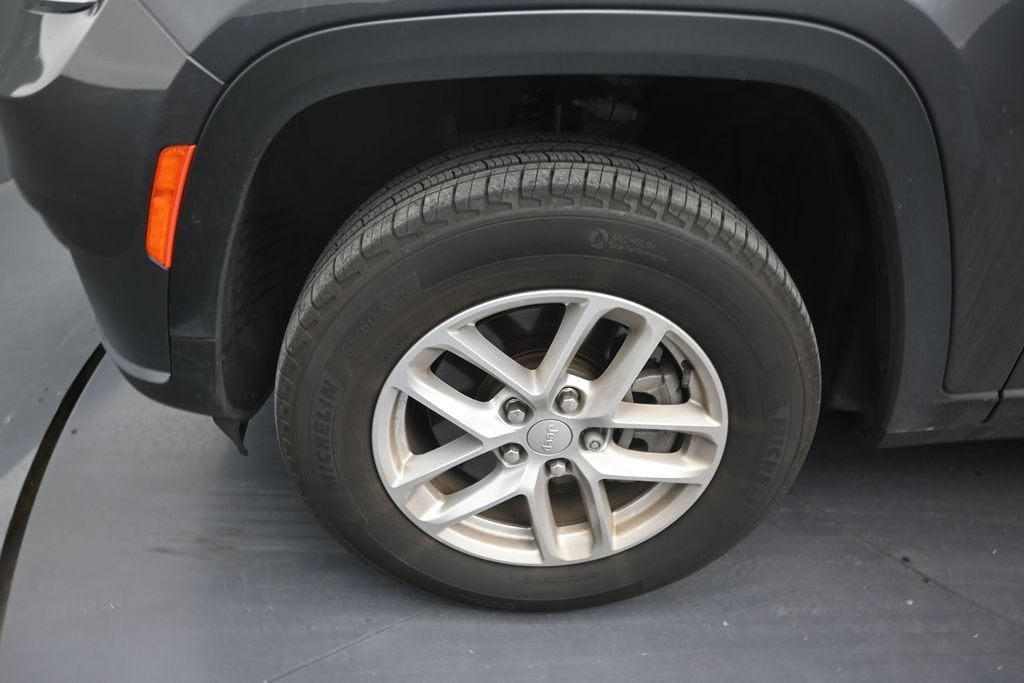 2025 Jeep Grand Cherokee L Laredo X 4x2