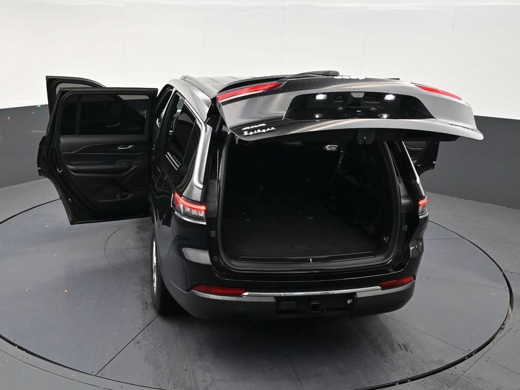 2025 Jeep Grand Cherokee L Laredo 4x4