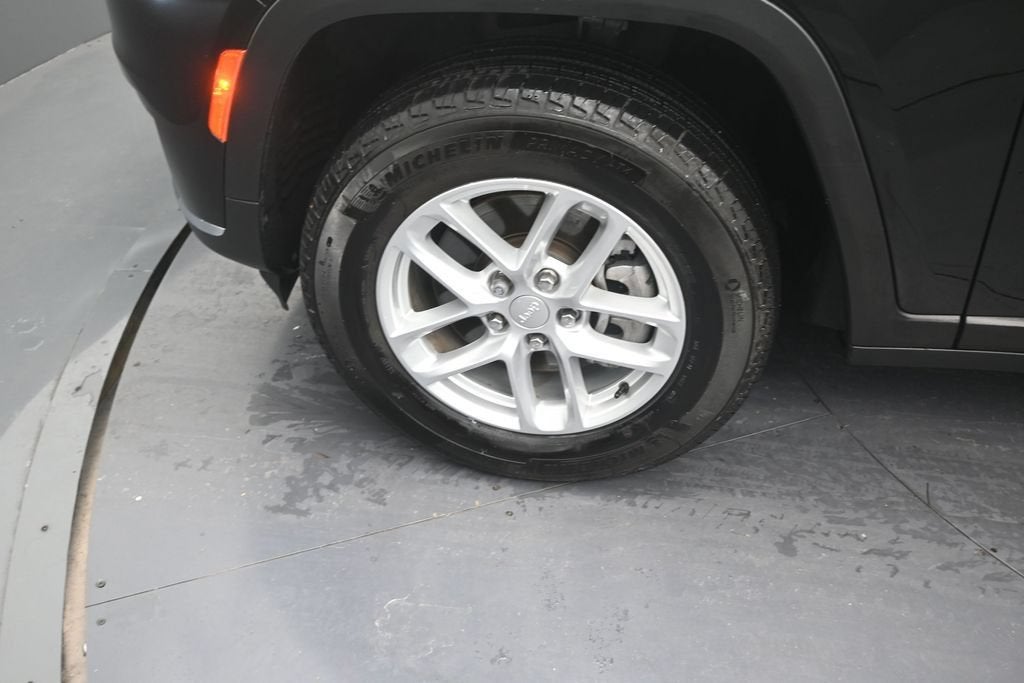 2025 Jeep Grand Cherokee L Laredo 4x4