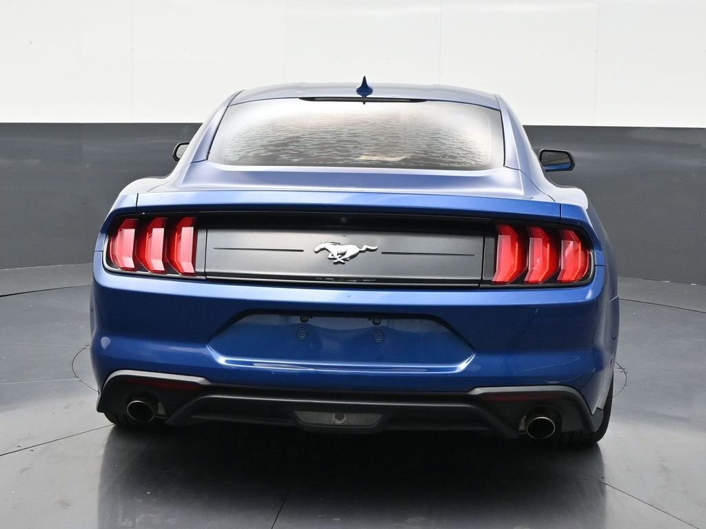 2022 Ford Mustang EcoBoost