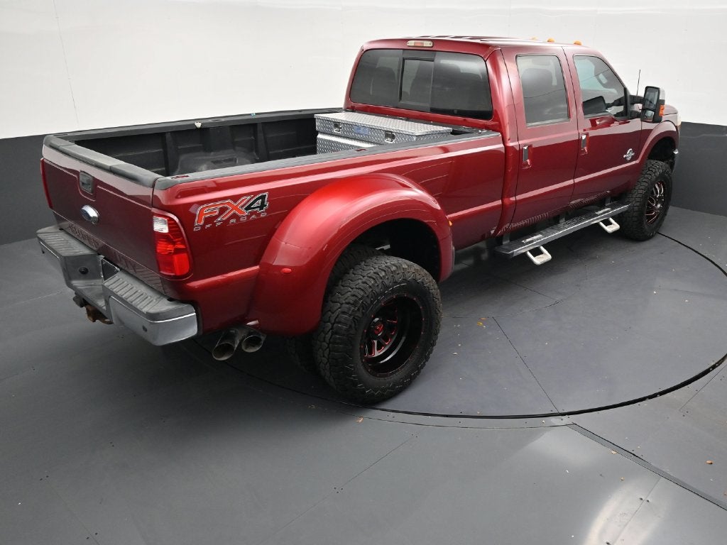 2015 Ford Super Duty F-350 DRW Lariat