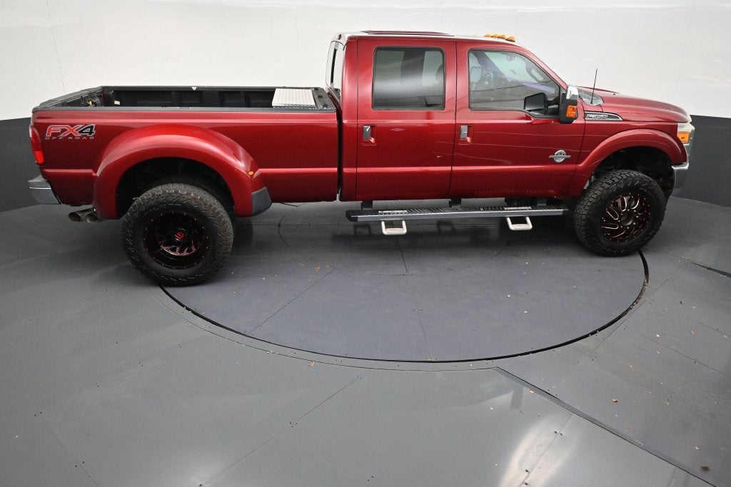 2015 Ford Super Duty F-350 DRW Lariat