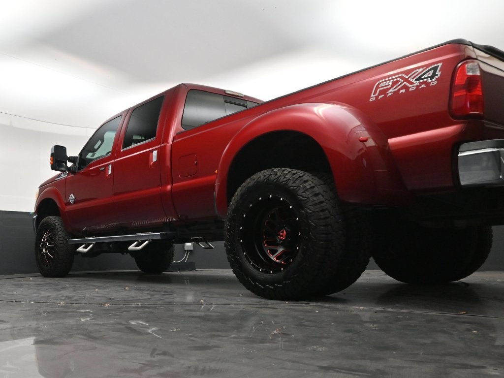 2015 Ford Super Duty F-350 DRW Lariat