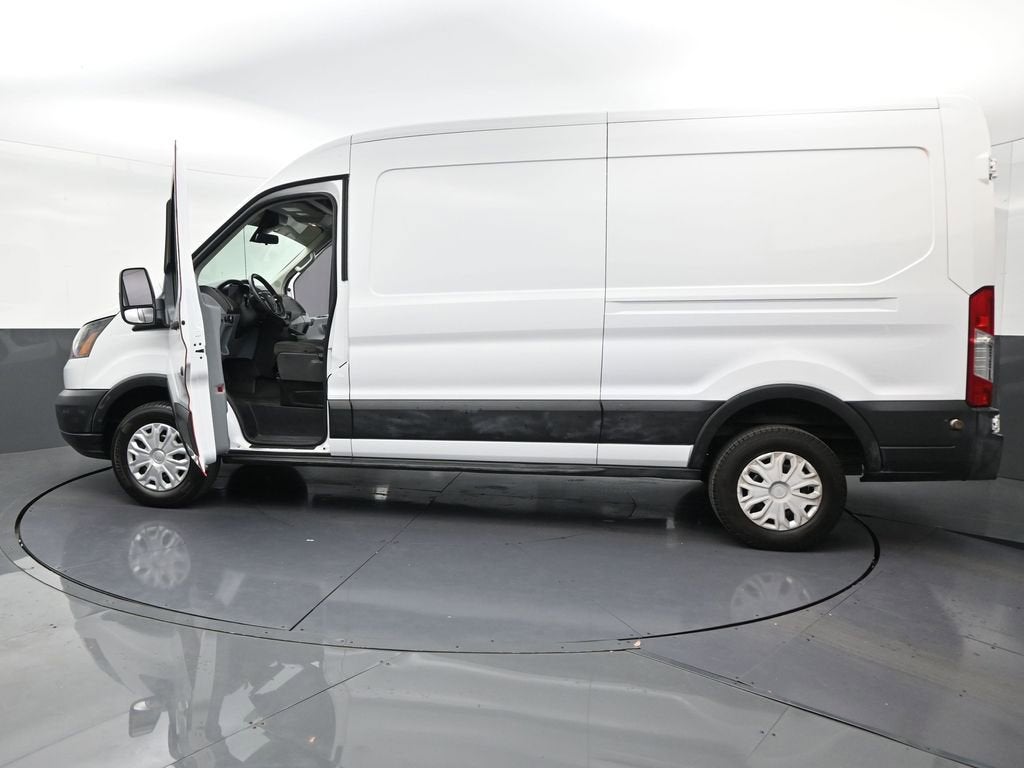 2019 Ford Transit Van T-250 MD RF GVWR
