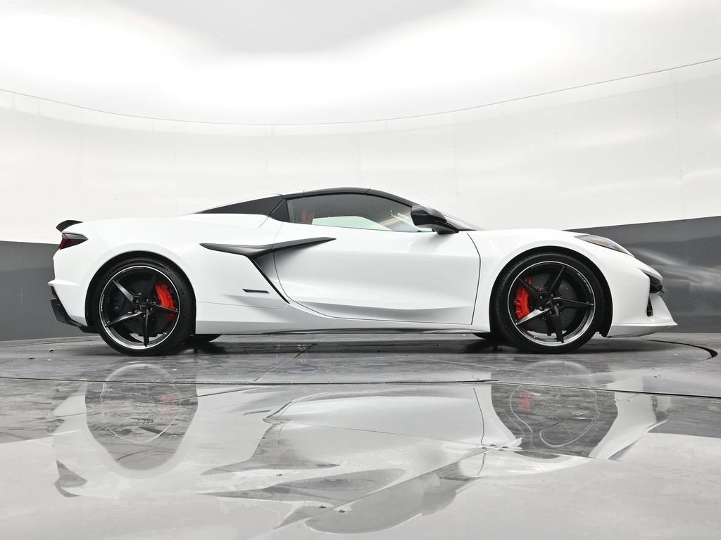 2025 Chevrolet Corvette E-Ray 1LZ