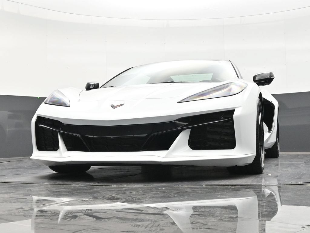 2025 Chevrolet Corvette E-Ray 1LZ