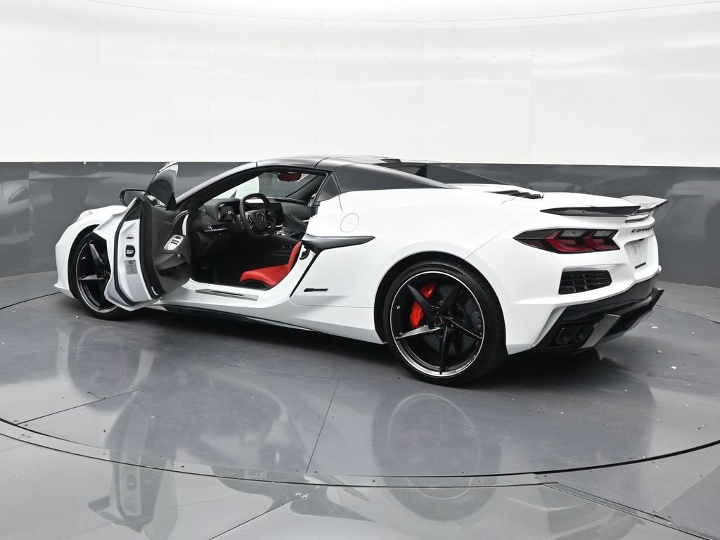 2025 Chevrolet Corvette E-Ray 1LZ