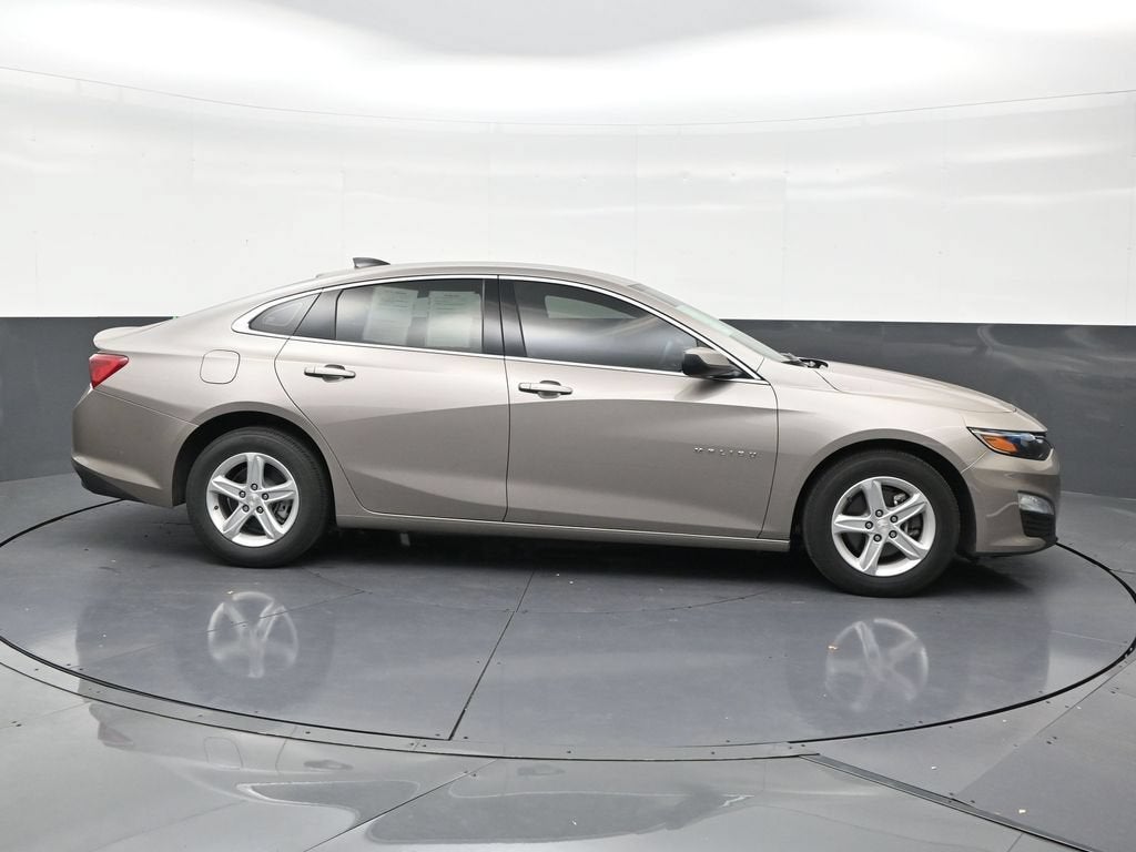 2025 Chevrolet Malibu LS