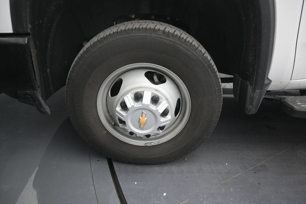 2025 Chevrolet Silverado 3500 HD WT DRW