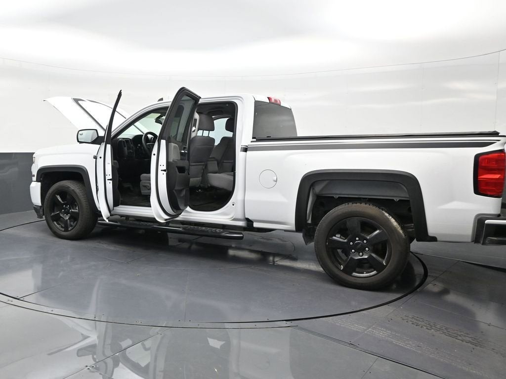 2018 Chevrolet Silverado 1500 Custom