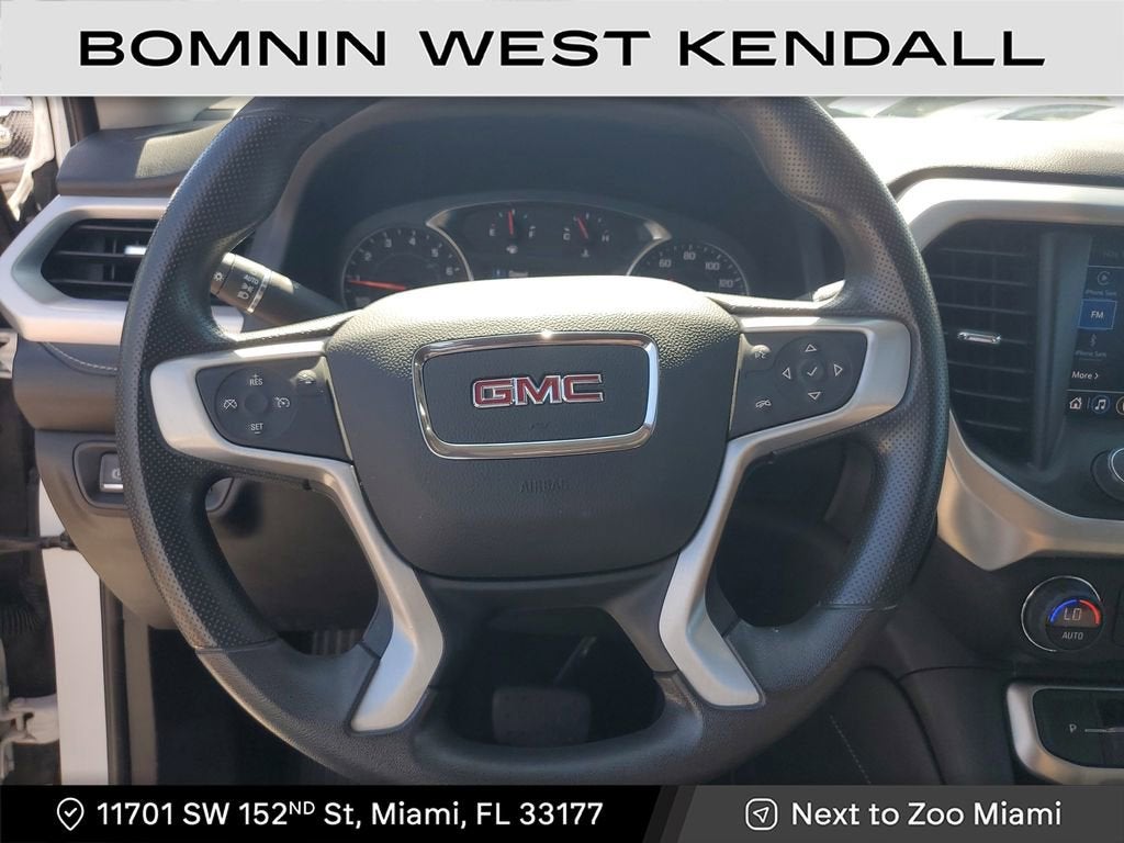 2022 GMC Acadia SLE
