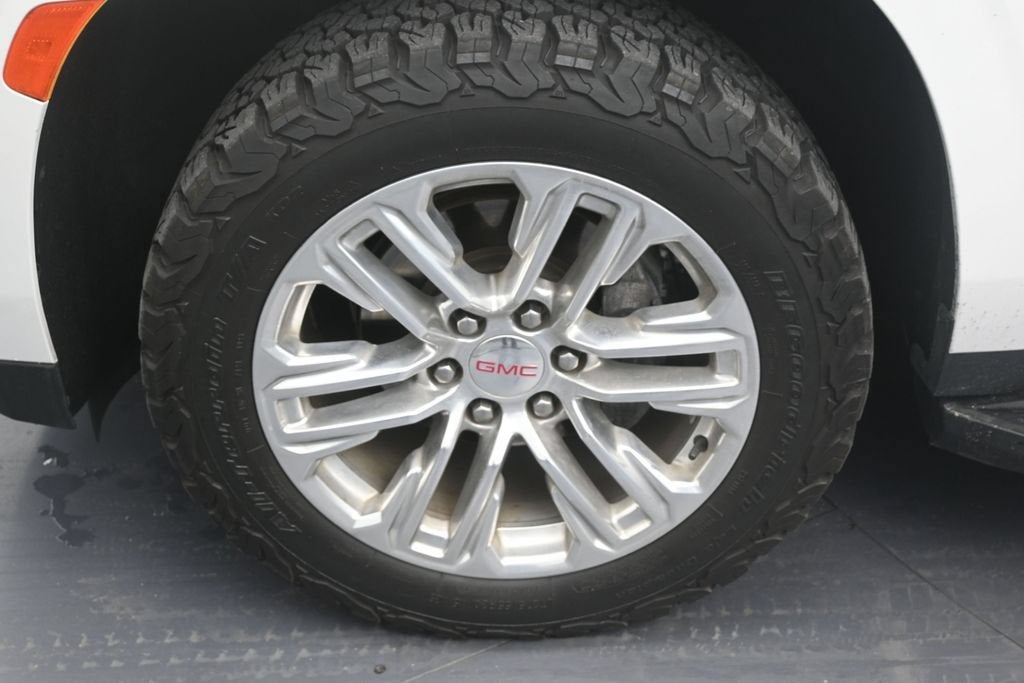 2022 GMC Yukon SLT