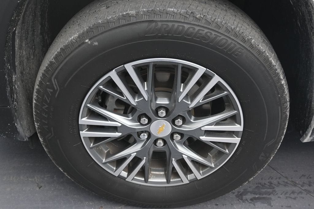 2024 Chevrolet Traverse LS