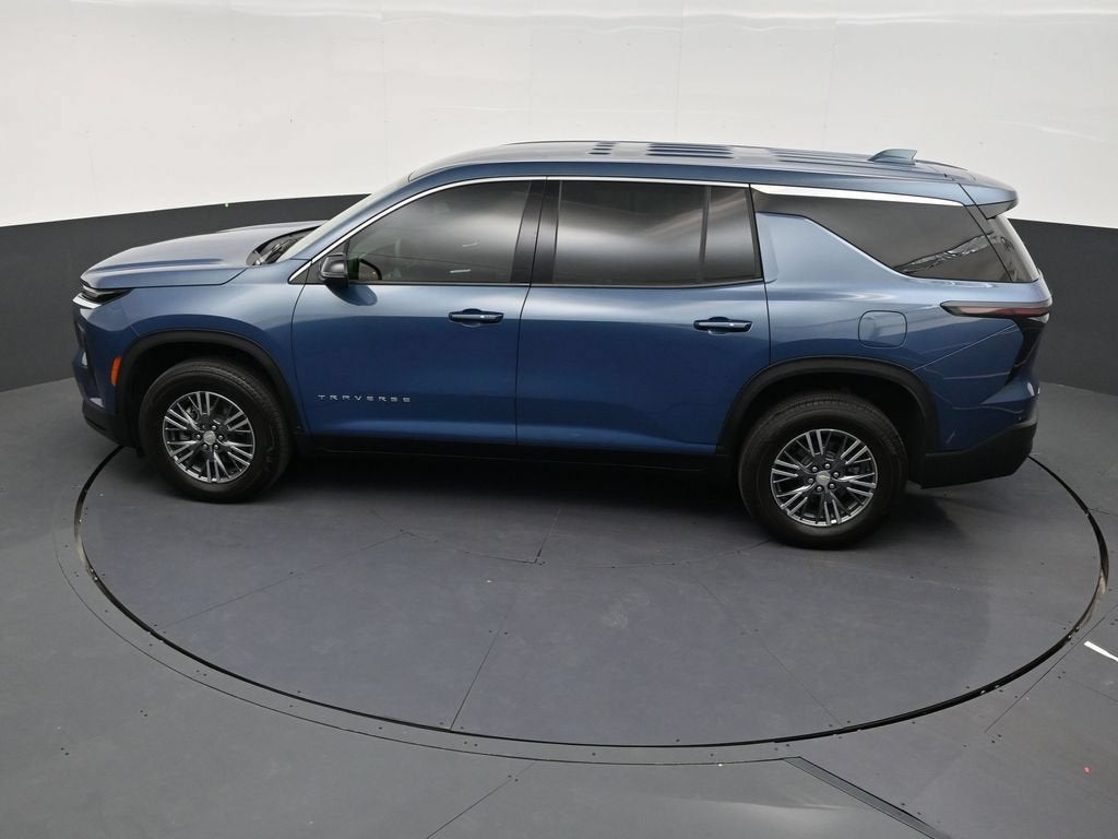 2024 Chevrolet Traverse LS