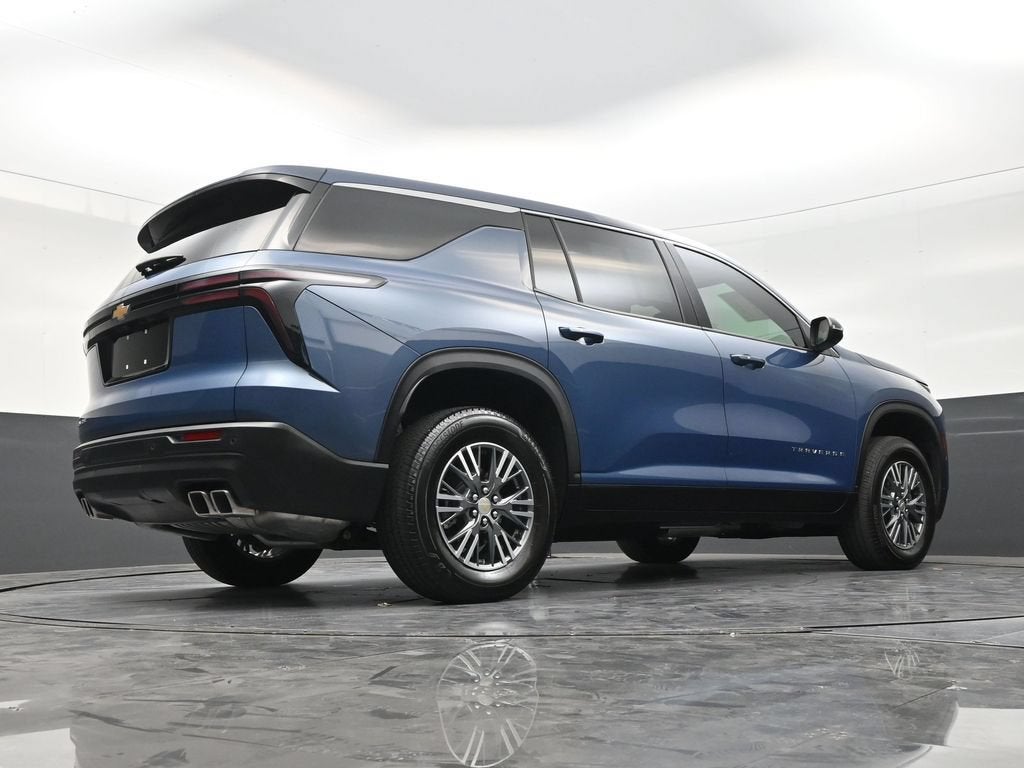 2024 Chevrolet Traverse LS